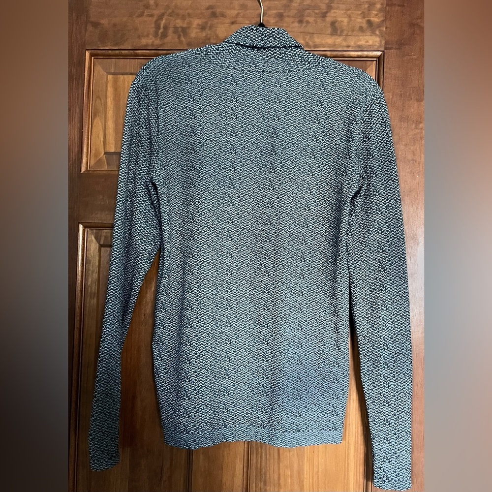 Athleta long sleeve top​ - Picture 4 of 7